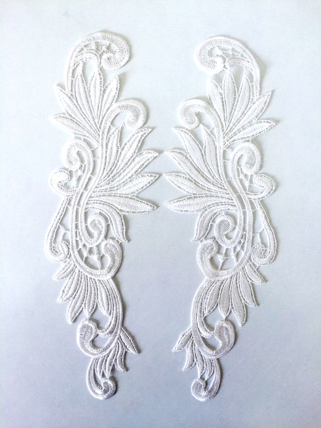 Мереживний лейс (2шт) White 27х7.5см