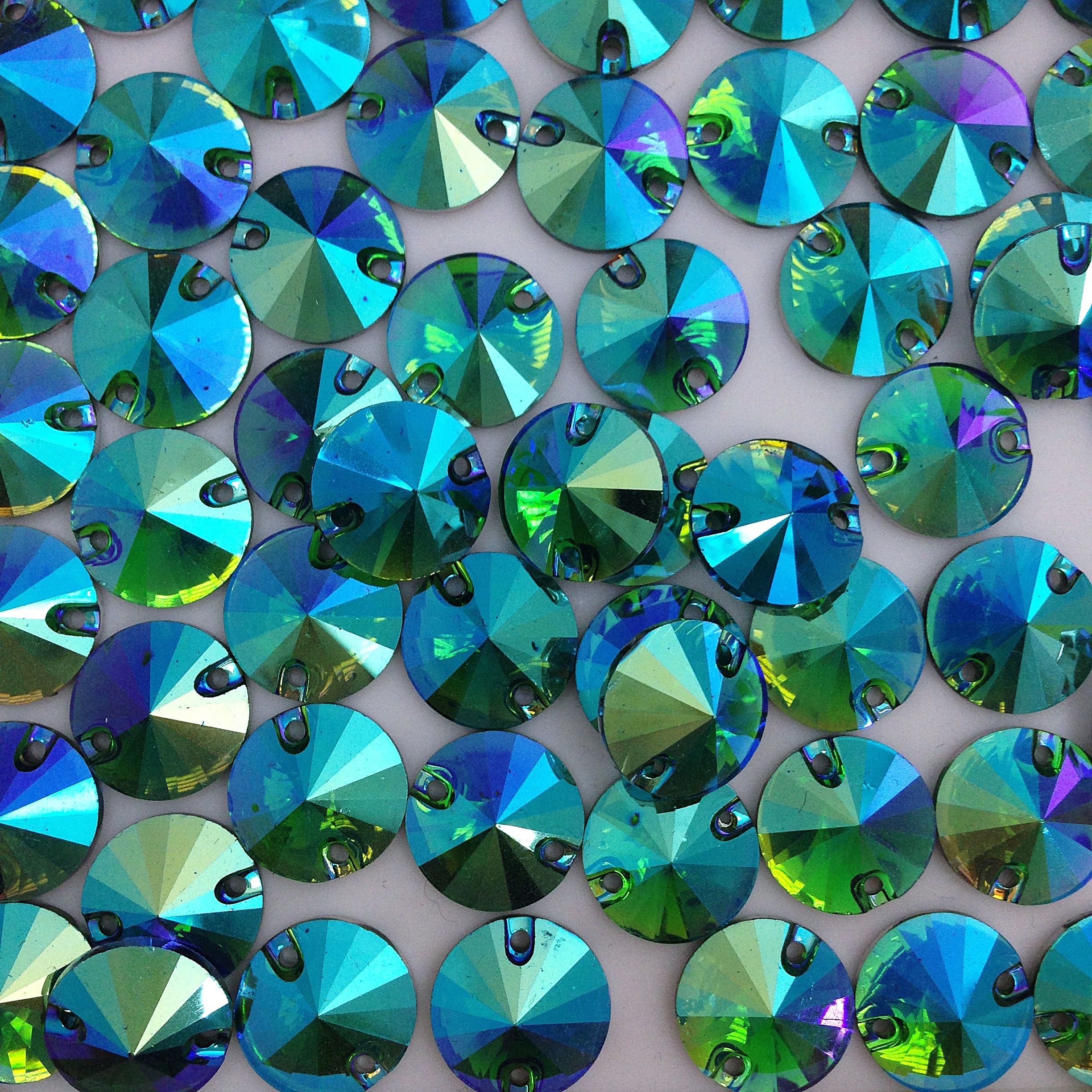Риволи Emerald AB (синтетическое стекло)