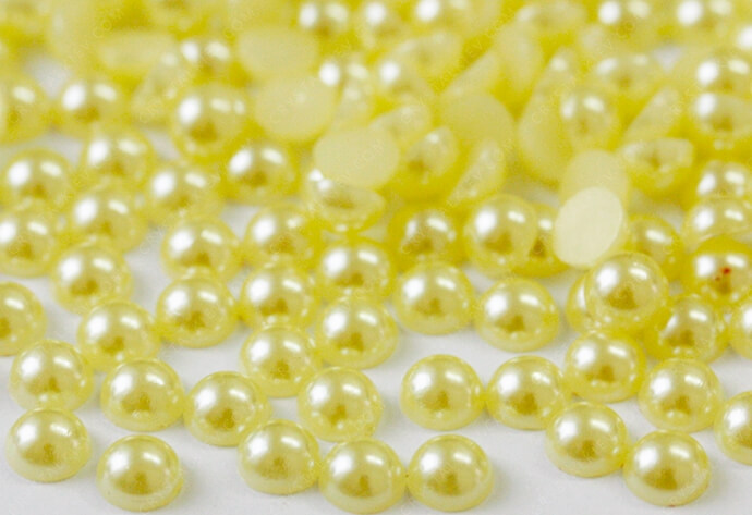 Напівперлини Light Yellow