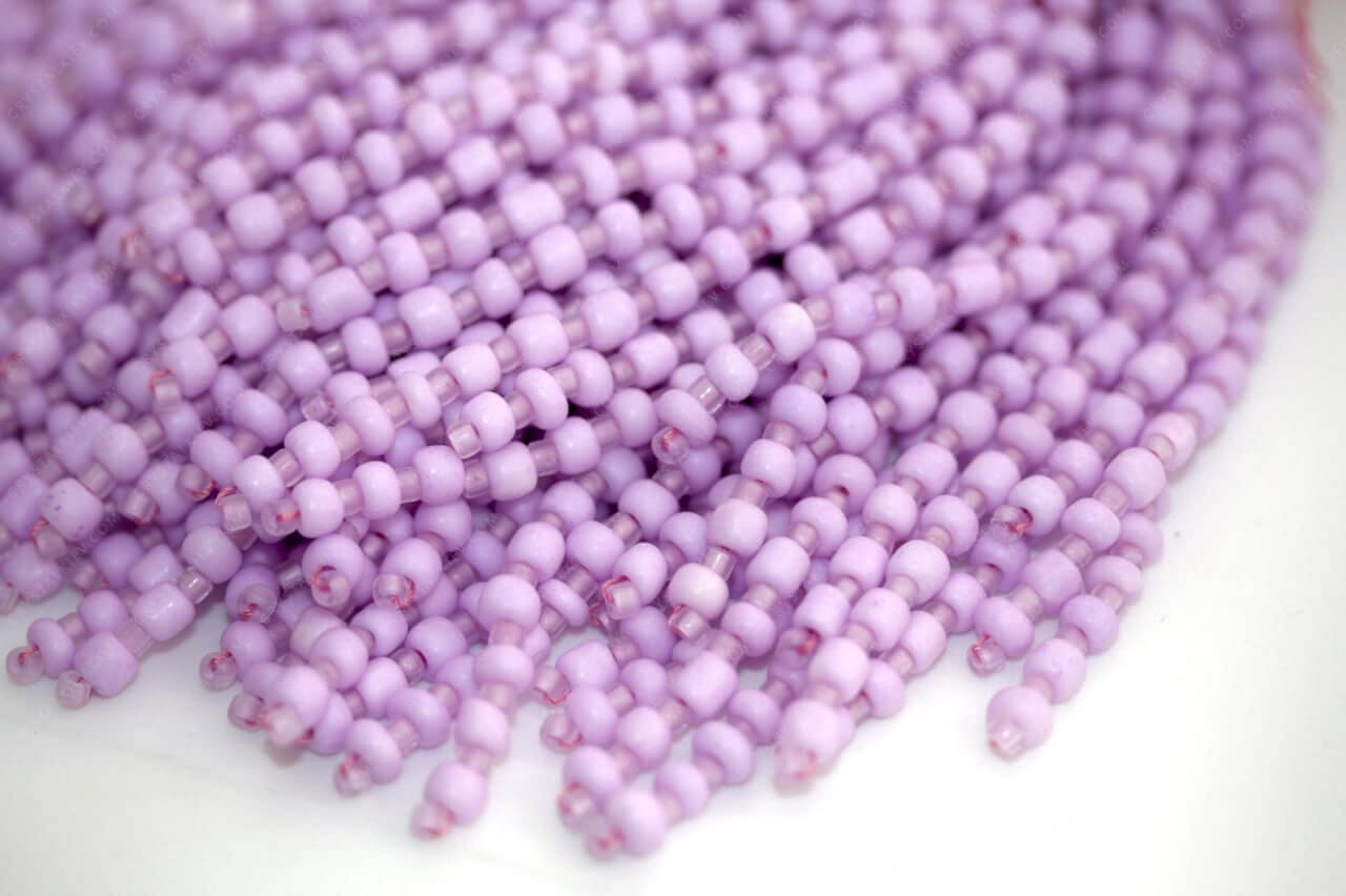 Пучки з матових бусін FUCHSIA 4mm прямий