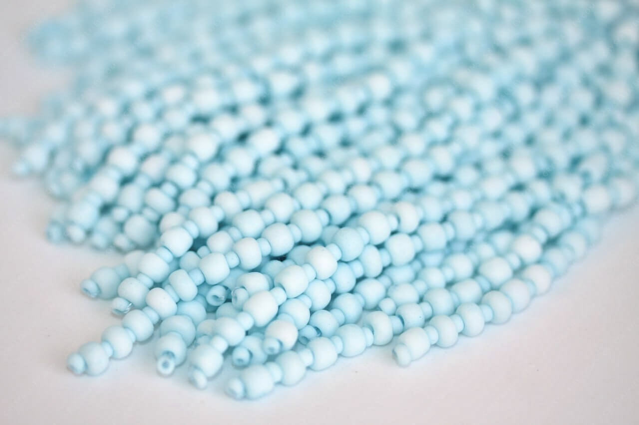 Пучки з матових бусін TURQUOISE 4mm прямий