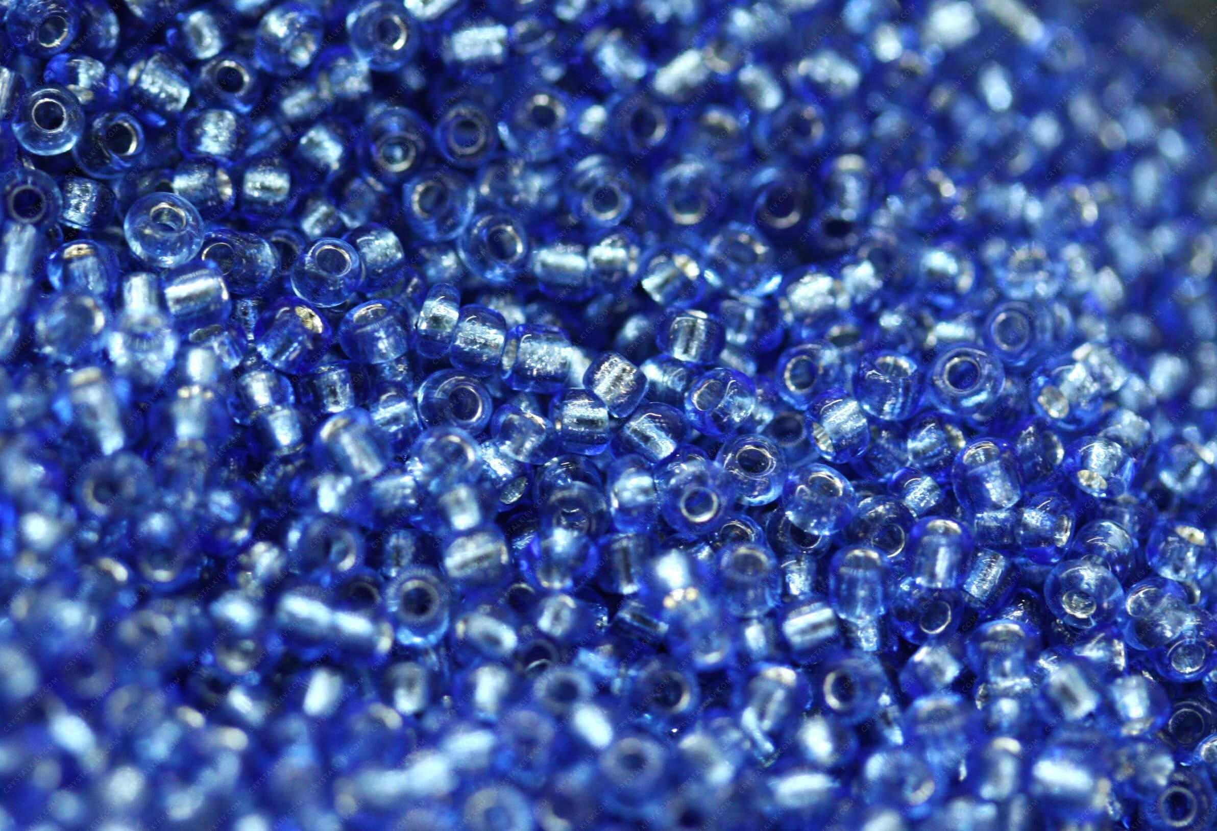 Бісер (намистина) Lt. Sapphire 1.9mm